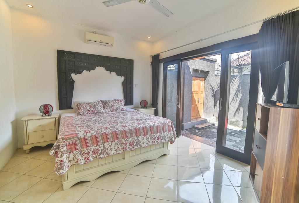 Bali Cinta Villa Seminyak  Exterior photo